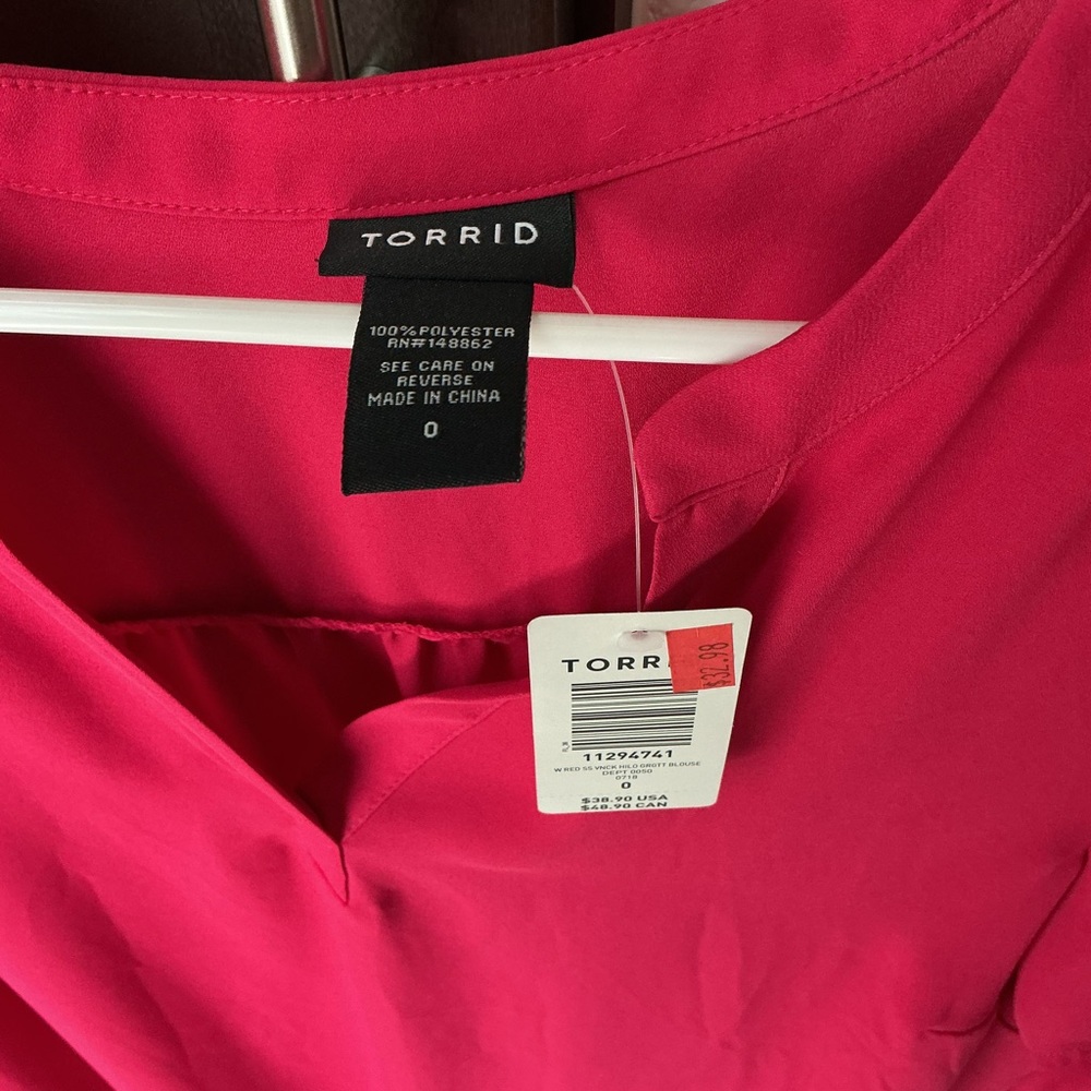 Torrid Pink Short Sleeve Pleated Blouse - Picture 2 of 3